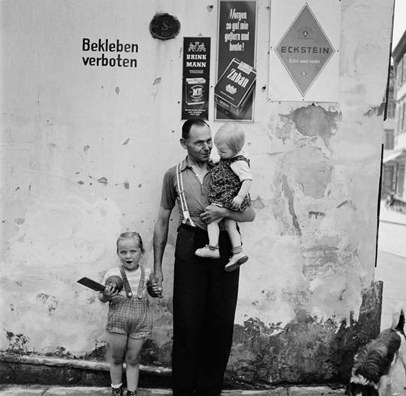 Father with two children, Germany, 1955 With kind permission by the photographer © 2013 Bill Perlmutter 